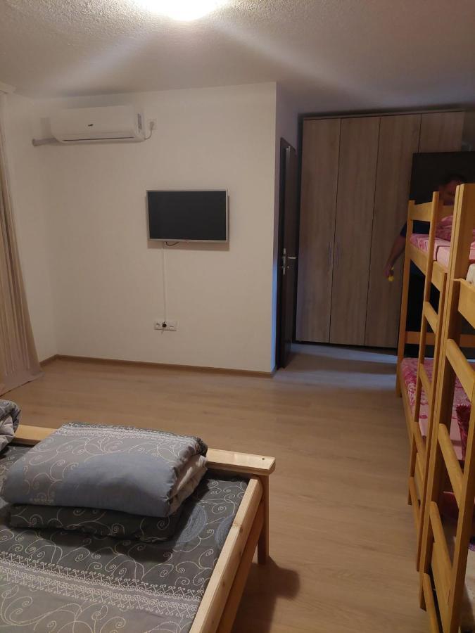 Restoran Bmb 호텔 Odžak 외부 사진