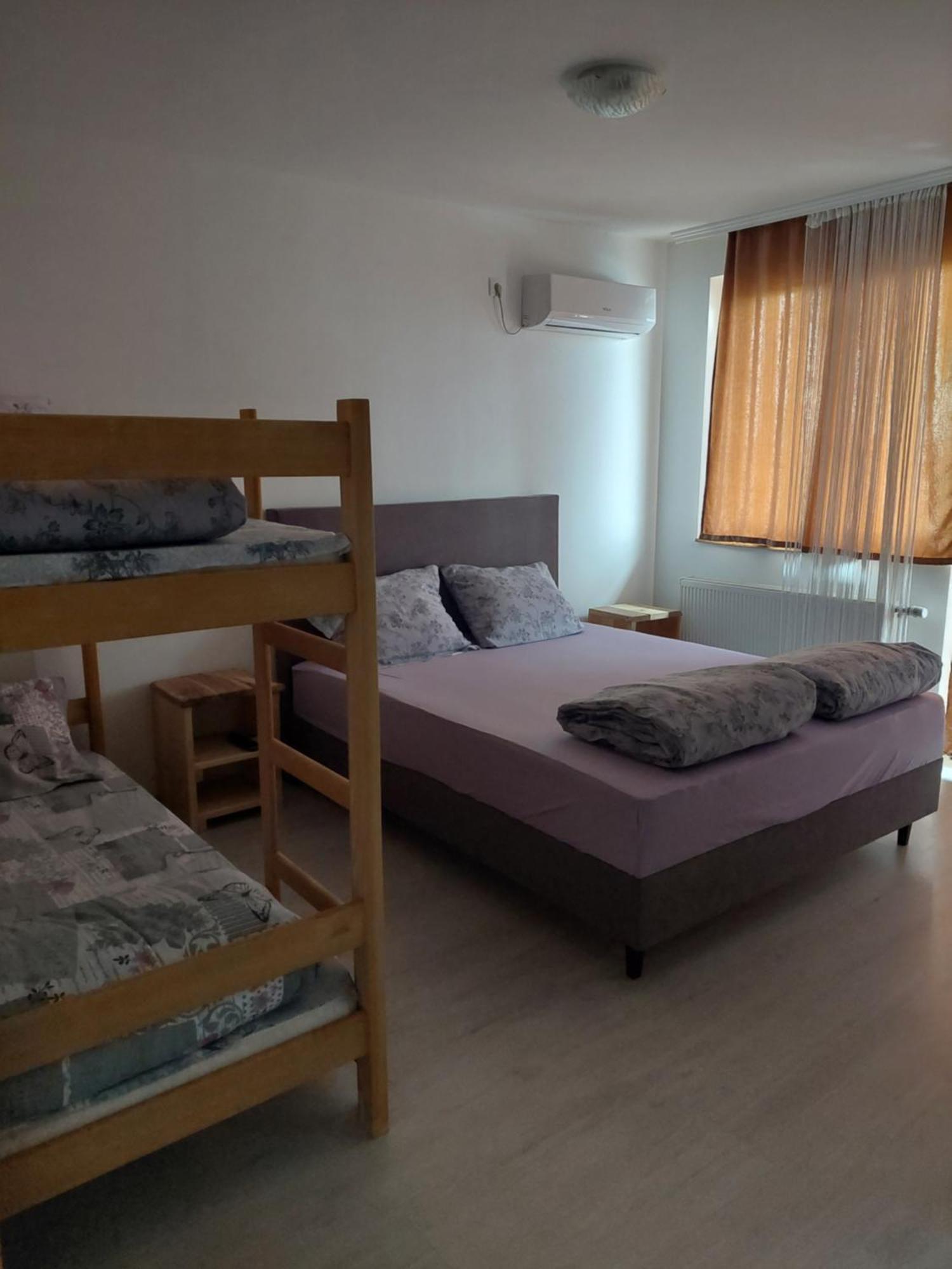Restoran Bmb 호텔 Odžak 외부 사진