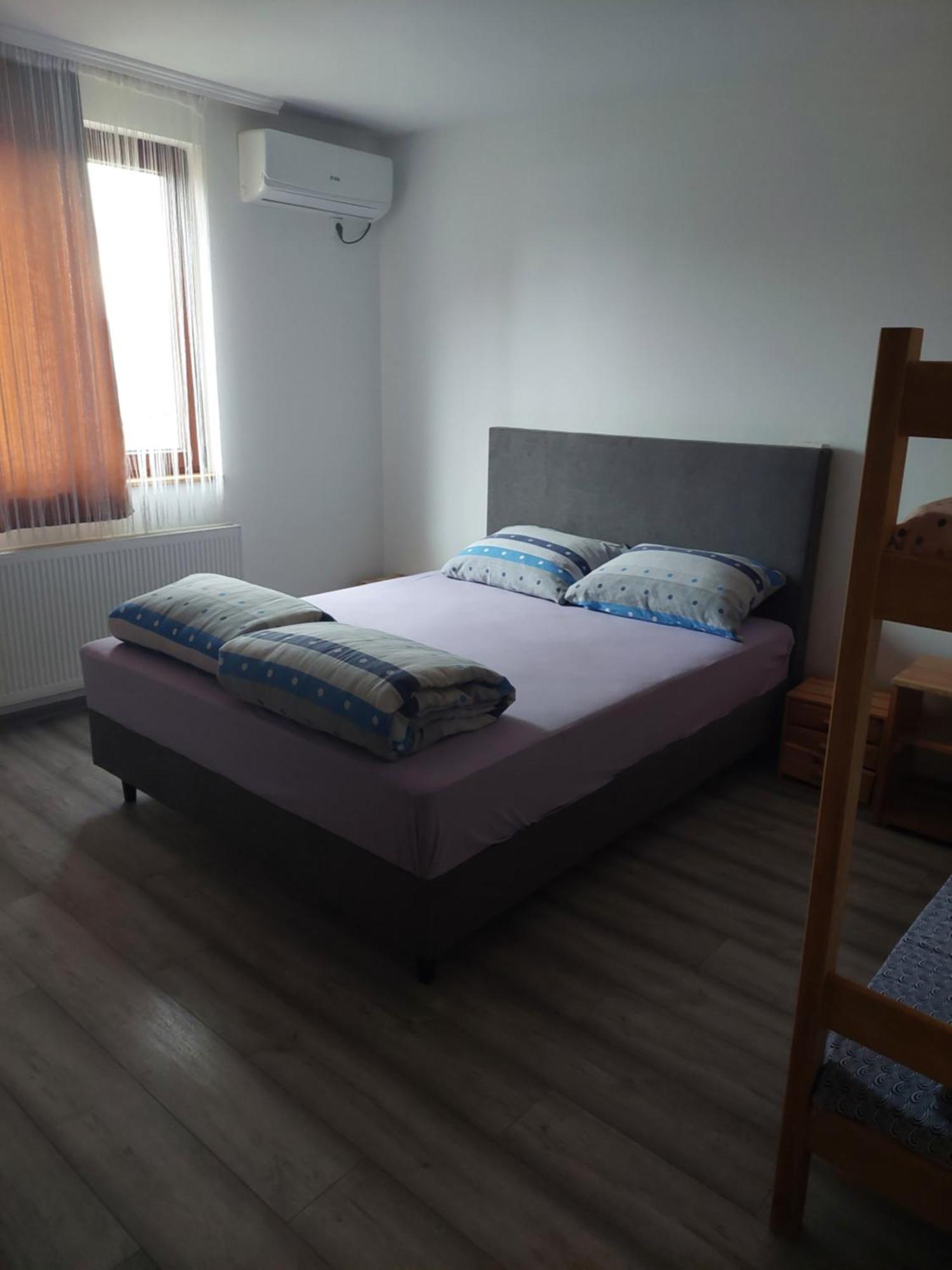 Restoran Bmb 호텔 Odžak 외부 사진